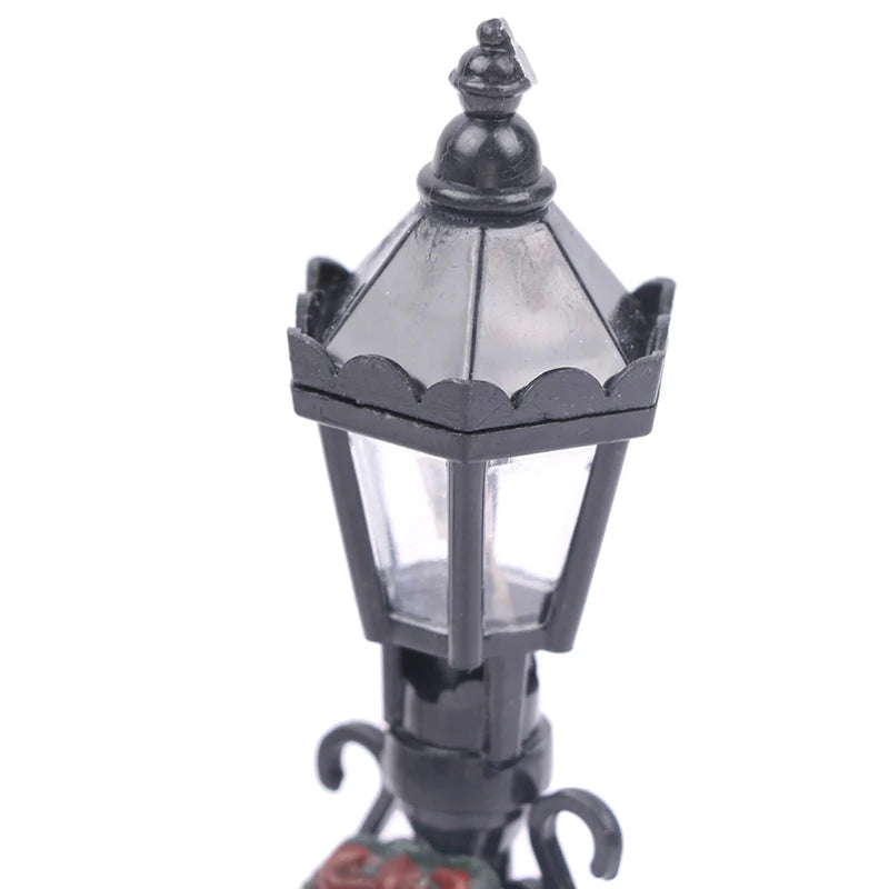 4Pcs/Set Christmas Mini Street Light Models Dollhouse Streetlight Micro-Landscape Fairy Garden Accessories