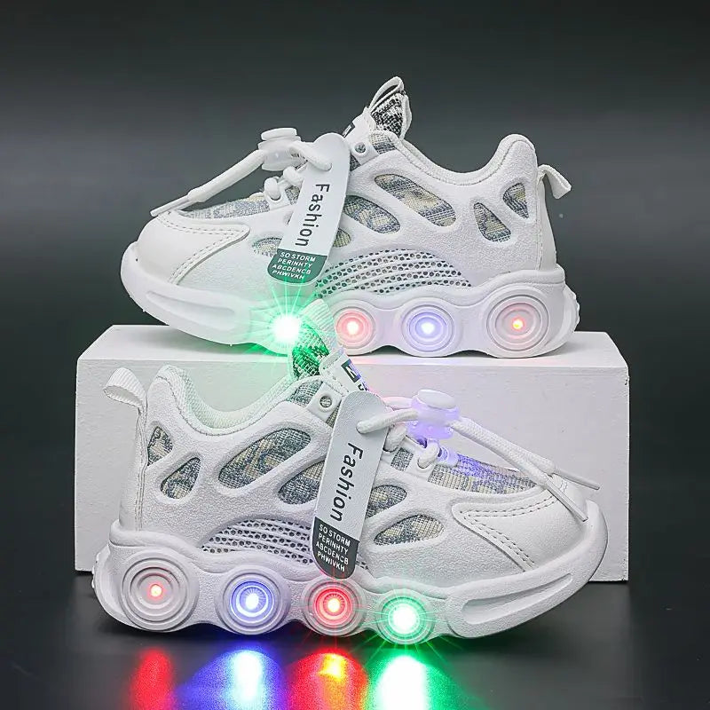 Baby Shoes2023 Spring Autumn New Boys and Girls Light Up Clunky Sneaker Small and Medium-sized Children's Soft Soled Baby Shoes