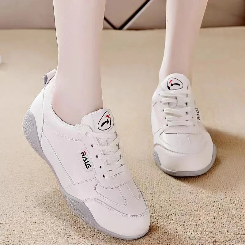 White Shoes for Women Sneakers 2023 Breathable Women's Sports Shoes Outdoor Walking Flats Woman Spring Casual Shoe Lady Sneaker