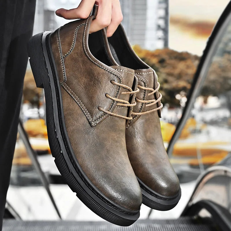 New Men's Thick Sole Breathable Leather Shoes Retro Business Casual Work Wear Shoes Comfortable and Versatile